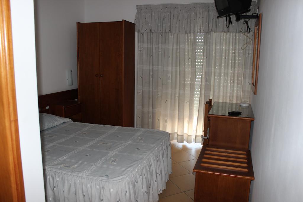 Dom Fernando I Otel Loulé Oda fotoğraf